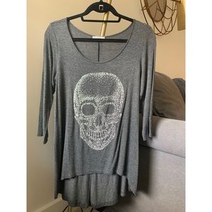Halloween Women’s Beaded Skull Shirt Gray